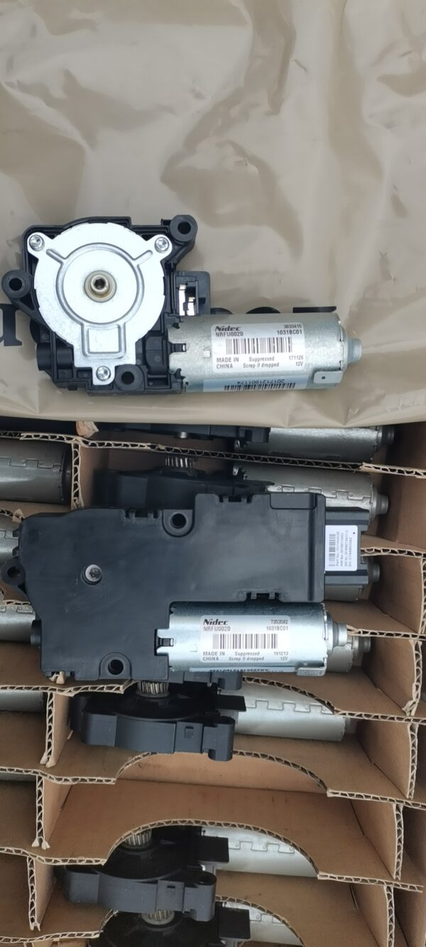 Suitable for SAIC MG ZS RX5 sunroof motor, sunshade motorOE:10544822 - 图片 4